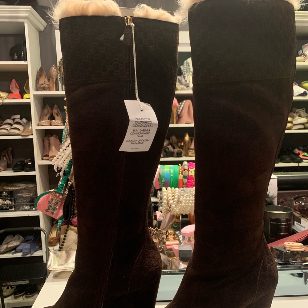 Gucci (authentic) Suede Shearling Fur Courtney Tall Wedge Boots 40 Cocoa